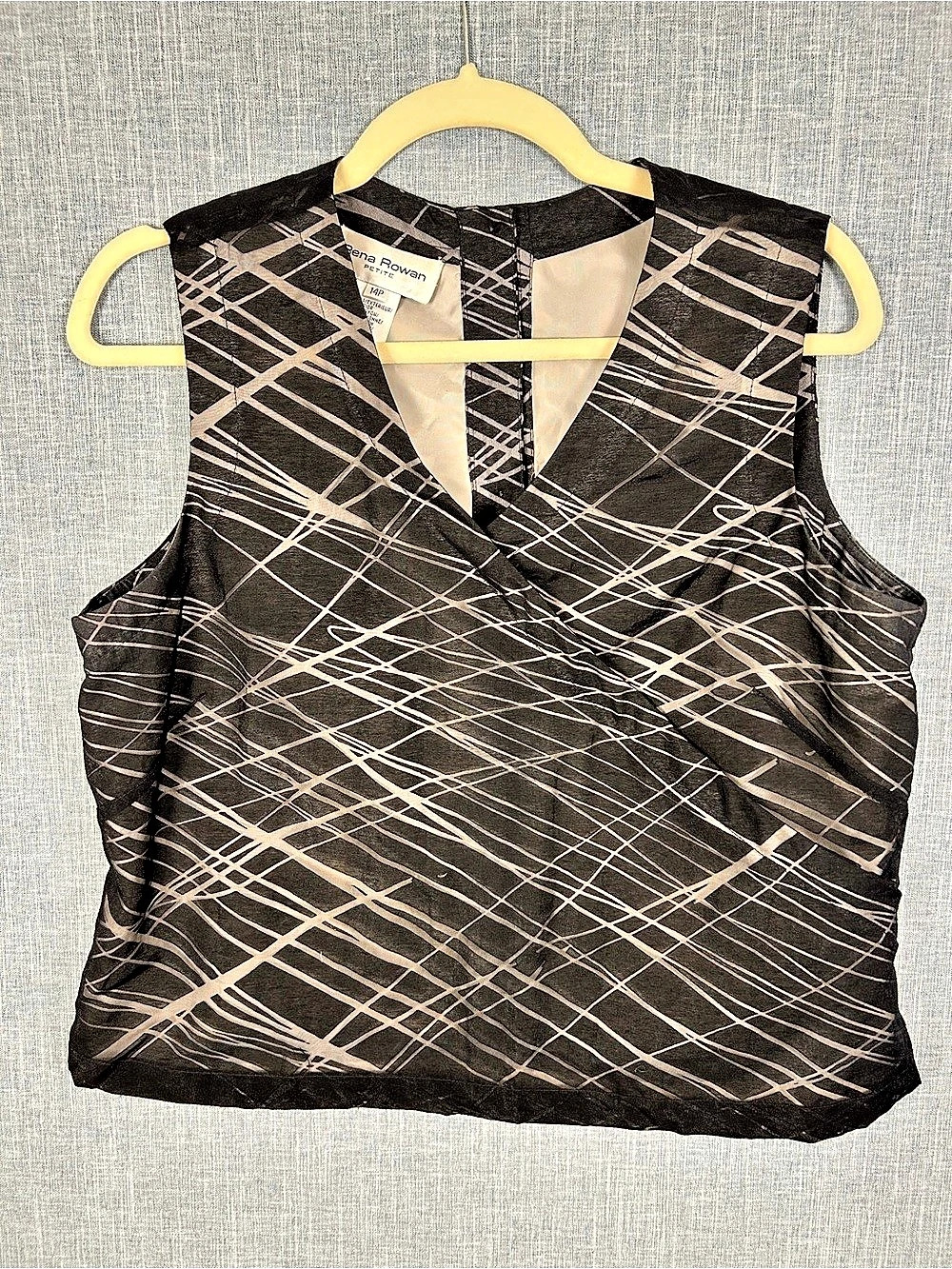 Rena Rowan Abstract Sleeveless Blouse in Black & White Size 14P
